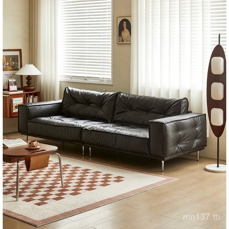 โซฟาสามตําแหน่งสีดําลงหนังแท้ย้อนยุคสไตล์โซฟาอินไลน์ห้องนั่งเล่นแถวโซฟาขนาดใหญ่ชั้นแรกหนังน้ํามันขี้
