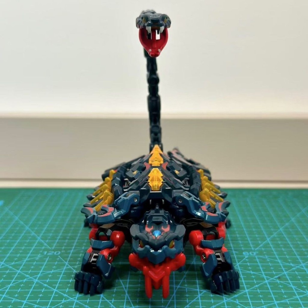 52TOYS Beast Box Xuanwu Infinite Series Universal Box Mythical Beast Deformation Toy Animal Mecha Mo