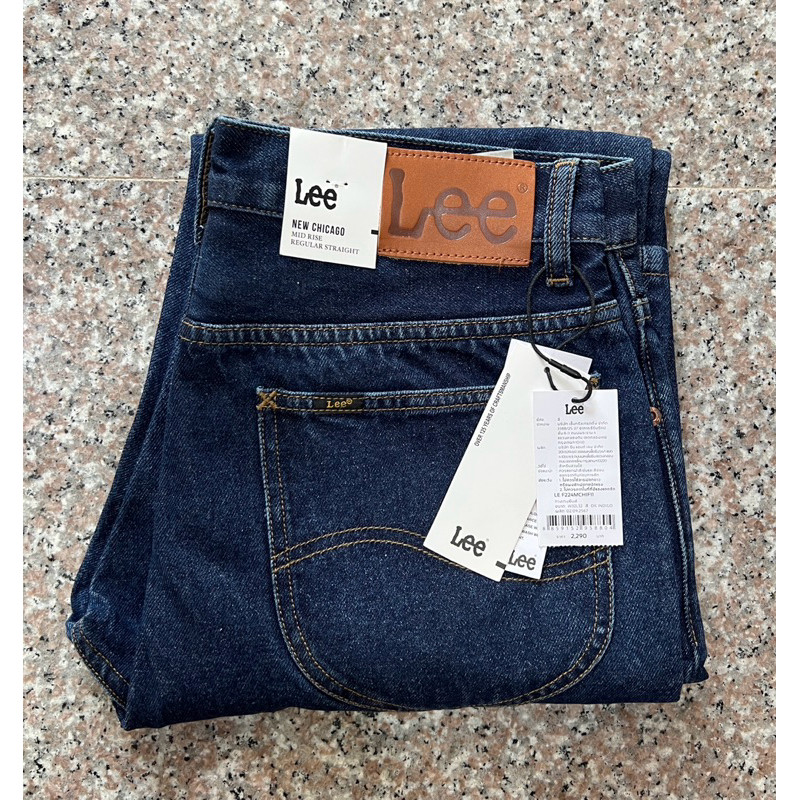 LEE New Chicago กระบอกใหญ่ ทรงเบสิค ยีนส์ชาย  ไม่ยืด เป้าซิป ของแท้จาก SHOP