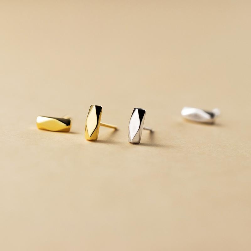 Elysian Earrings ต่างหูเงินแท้ S925 [MERCELO]