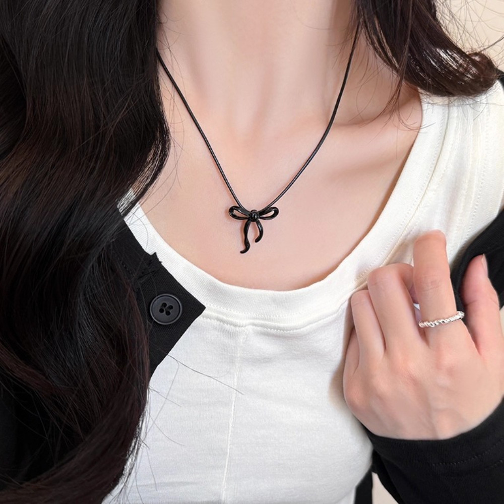 สร้อยคอมินเนอรัลโบว์ สไตล์ Dark Layering สำหรับผู้หญิง