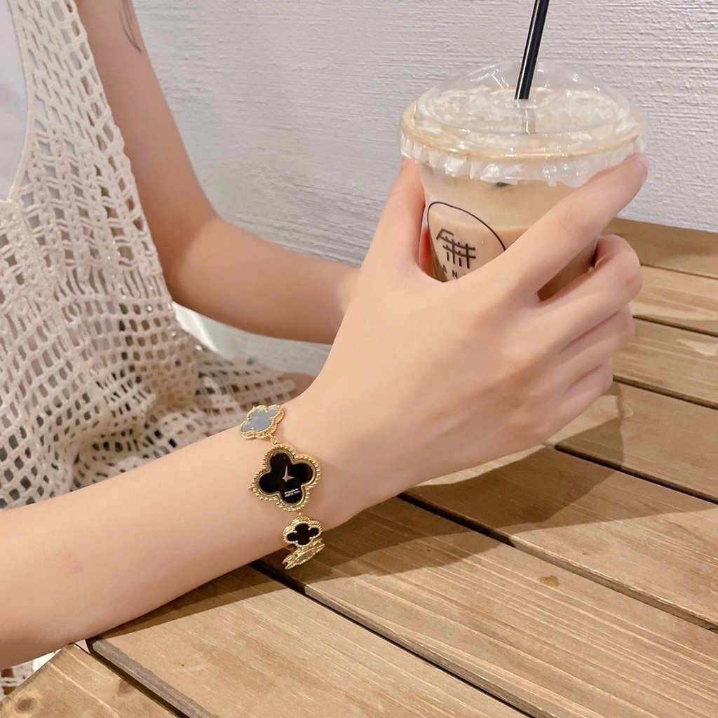 A2 นาฬิกาผู้หญิง Noble Luxury,V*an Cleef&Arpels AlhambraBlack Dial Charm Extraordinary,27MMWomen Qua