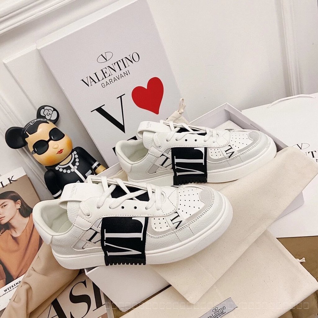 [คุณภาพสูงสุด] วาล ^ ชายผู้หญิงรองเท้า vltn รองเท้าผู้ชายหญิง หมุดย้ํา รองเท้ากีฬา vltn สีขาวชายผู้ห
