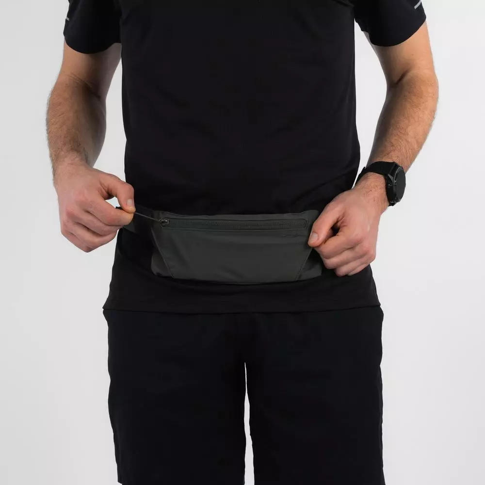 Decathlon Running Belt With 2-Compartment Pockets กระเป๋าคาดเอววิ่ง Kiprun ใส่สมาร์ทโฟนได้ รุ่น Basic 2 - Khaki thumbnail 4
