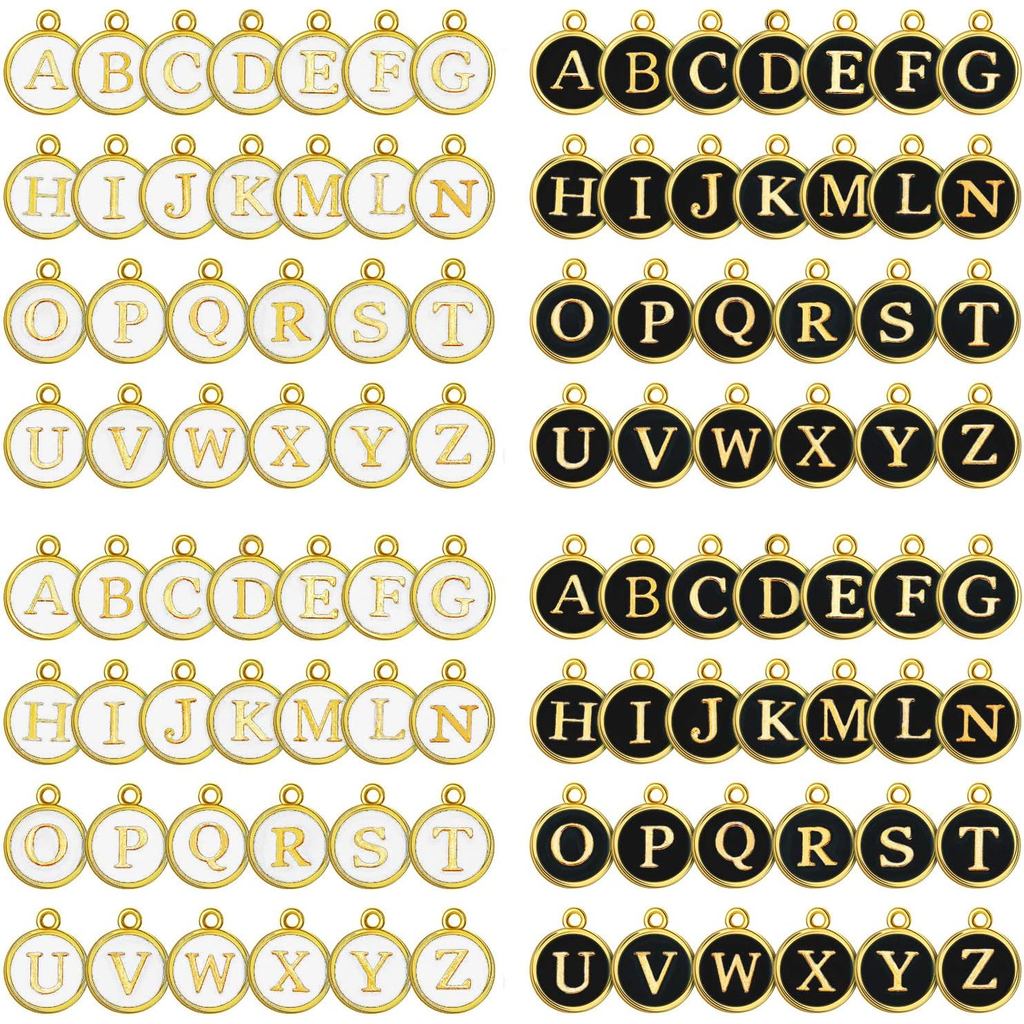 Hicarer 104 ชิ้นผสมลูกปัดเคลือบโลหะ Letter Charms สองด้านเริ่มต้นจี้ AZ ตัวอักษร Charm สําหรับสร้อยค