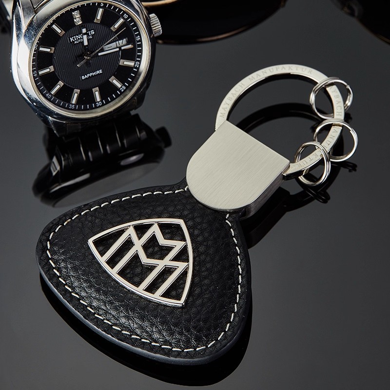 ทุ่มเทให้กับพวงกุญแจ Maybach S480 S580 450 680 GLS480 600 พวงกุญแจหนังแท้