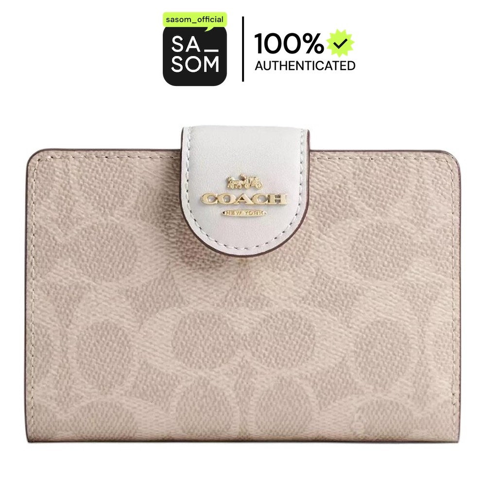 Coach Medium Corner Zip Wallet In Signature Canvas Sand Chalk | ของแท้ ตรวจสอบโดย SASOM