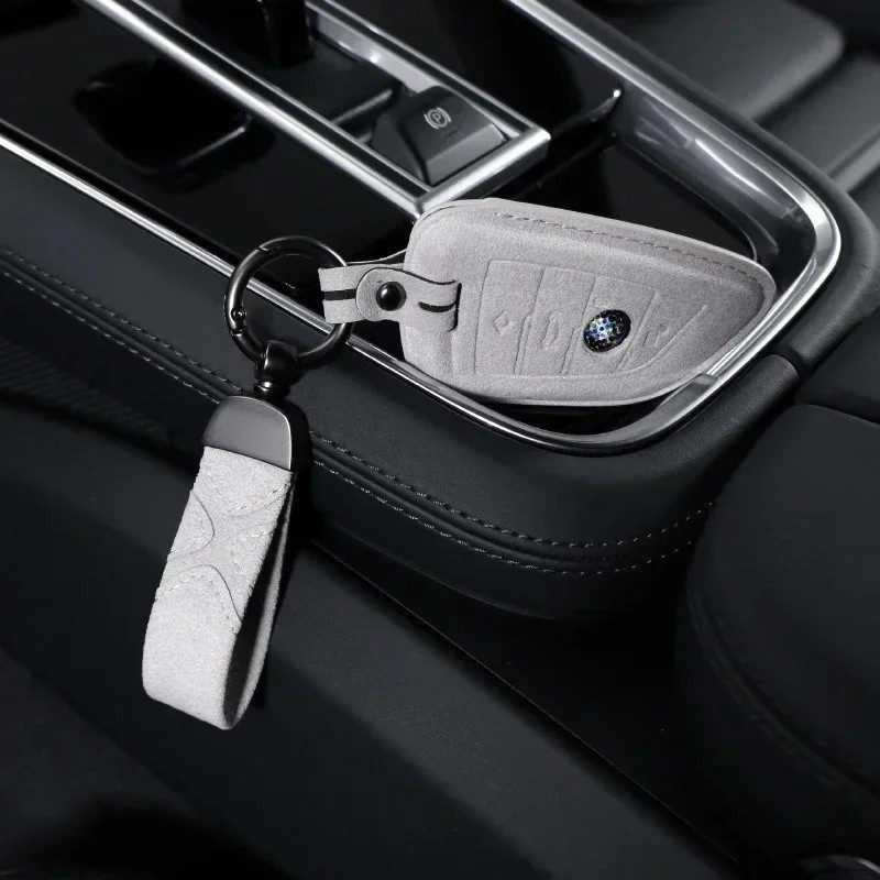 Made of Alcantara พวงกุญแจรถสําหรับ BMW F30 F32 F20 G20 G30 E90 F10 E60 E39 E84 E70 E71 X1