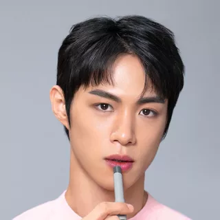 JUNGSAEMMOOL Men Lip-Newal Color Balm เมน ลิป-นิววอล คัลเลอร์ บาล์ม 3 g.