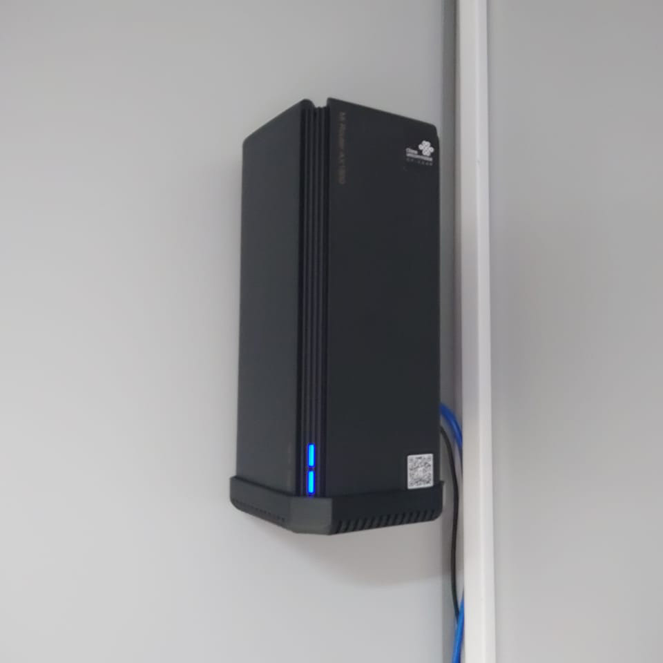 เหมาะสําหรับ Xiaomi Router AX3000 AX1800 Wall Wall Wall Mount Bracket ฐานวงเล็บชั้นเก็บ