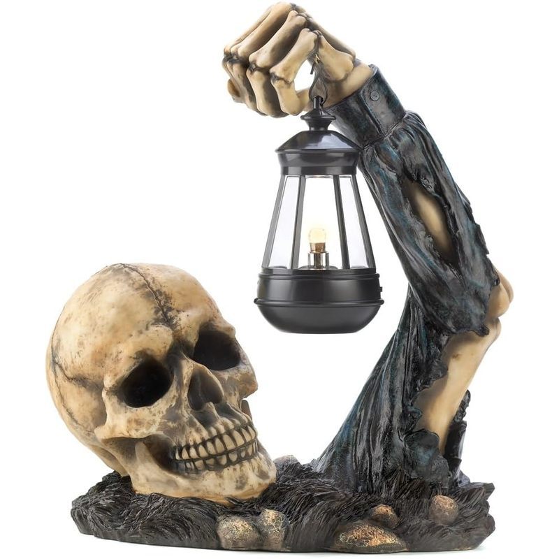 VERDUGO GIFT CO Sinister Skull พร้อมตะเกียง