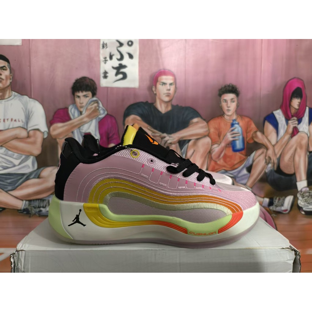 รองเท้าบาสเก็ตบอล Luka 4 น้ำหนักเบาที่มีการระบายอากาศดี