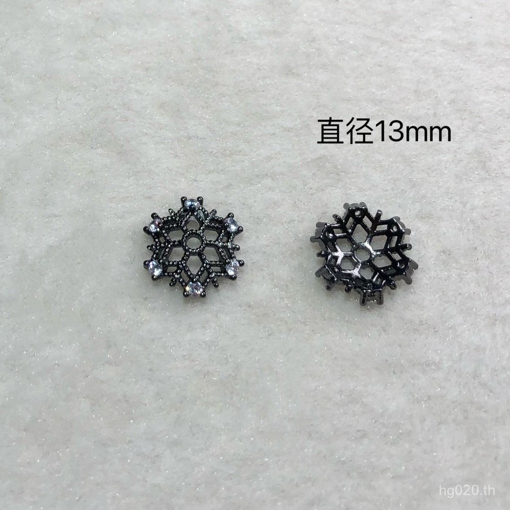 ลูกปัดเสริมสีดำชุบ รักษาสีสูง ฐานดอกไม้ DIY สร้อยข้อมือคริสตัลเซอร์โคเนีย อุปกรณ์สร้อยคอ ทองแดงฝังไม