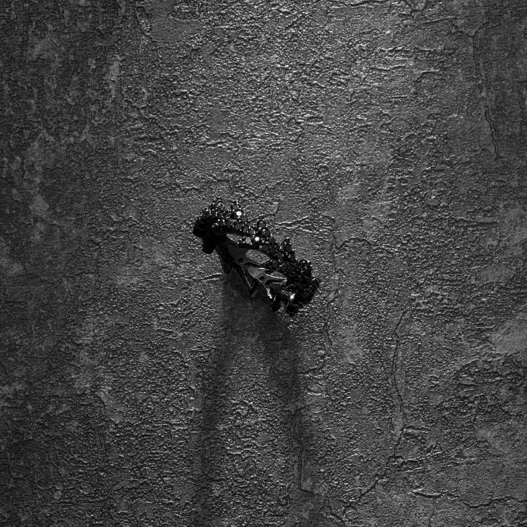 APM Monaco แหวนหางมังกรเพชรแหวนสีดําสาวเครื่องประดับเงินแฟชั่นการออกแบบเฉพาะความรู้สึกแหวนคู่