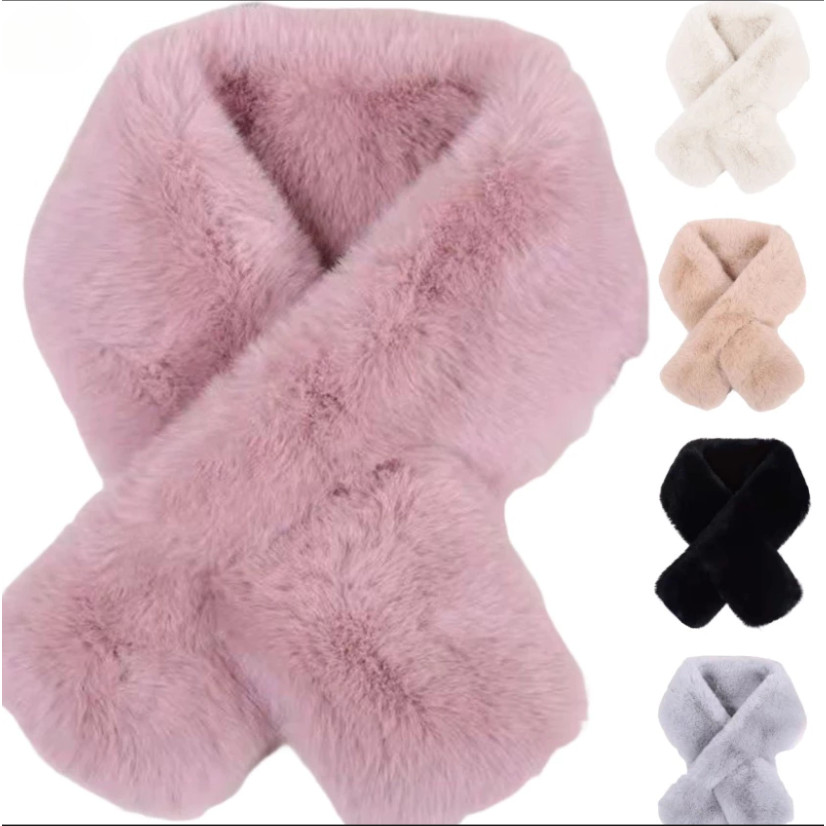 ผ้าพันคอหนาผู้หญิง ผ้าขนสัตว์จำลอง สีทึบ ให้อารมณ์อบอุ่นในฤดูหนาว