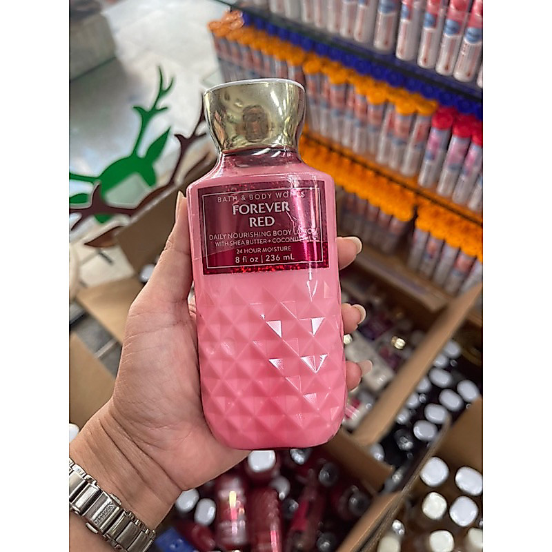 Bath and Body Works Forever Red Body Lotin 236ml.กลิ่น ฟรอเอเว่อร์เรด ของแท้