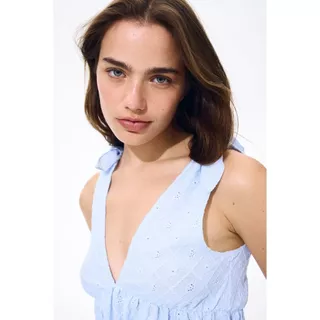 H&M(เอชแอนด์เอ็ม) เสื้อท็อปผ้าจุดลายลูกไม้ ผู้หญิง 1343859_1