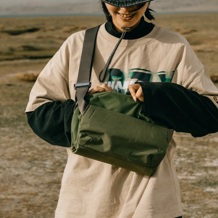 Australian Venture Sling 6L Explorer Breast Bag Mini Fanny Pack กระเป๋าสะพายข้างผู้ชายและผู้หญิง