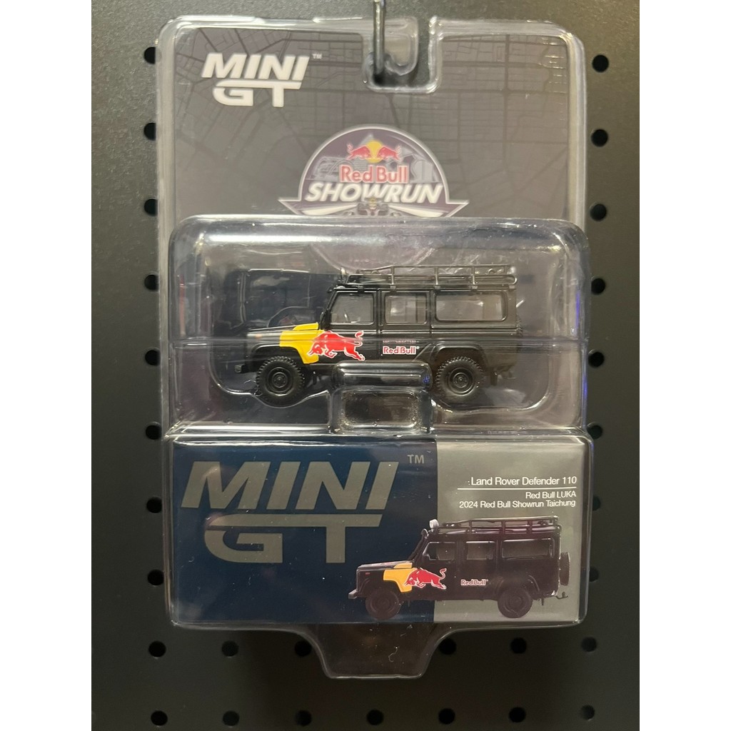 MINIGT 1/64 Land Rover Defender 110 Red Bull LUKA 2024 Red Bull Showrun ไต้หวันจํากัดแขวนการ์ดรุ่นยี