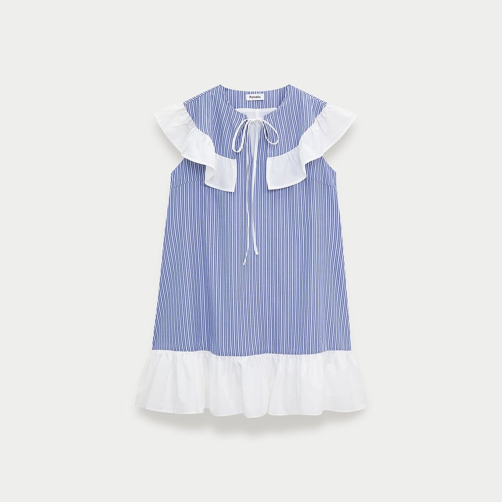 [Pomelo] เดรสสั้นแขนกุดลายทางแต่งดีเทลคอระบาย / Striped Sleeveless Mini Dress with Ruffle Collar Detail