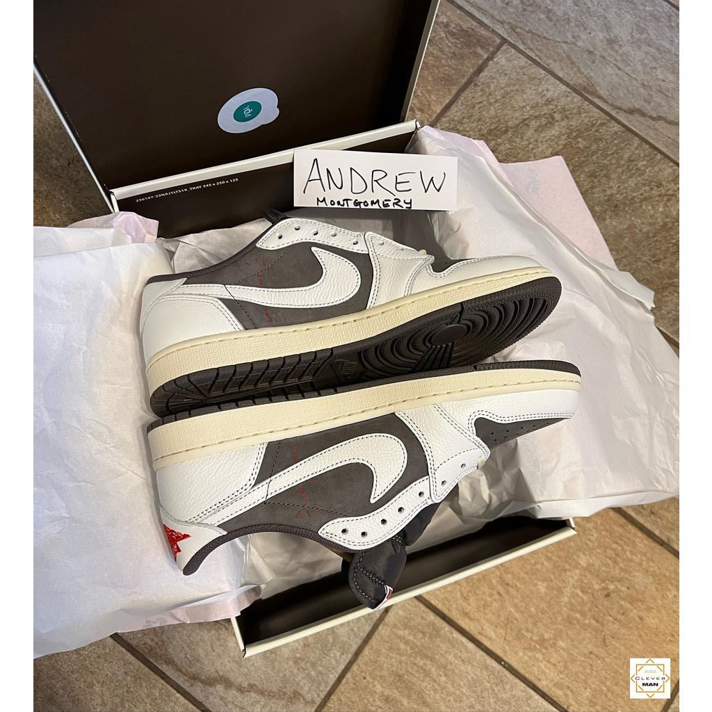 Travis Scott x Air Jordan 1 Low Reverse Mocha รองเท้าผ้าใบ Low Top In Brown White Super Stylish Clev