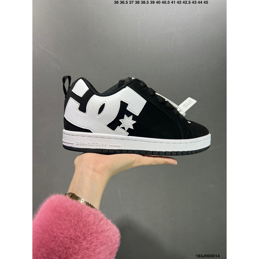 ✅DC Shoes Court Graffik รองเท้าขนมปังอินเทรนด์กันลื่นและทนทานรองเท้าบอร์ดต่ํา