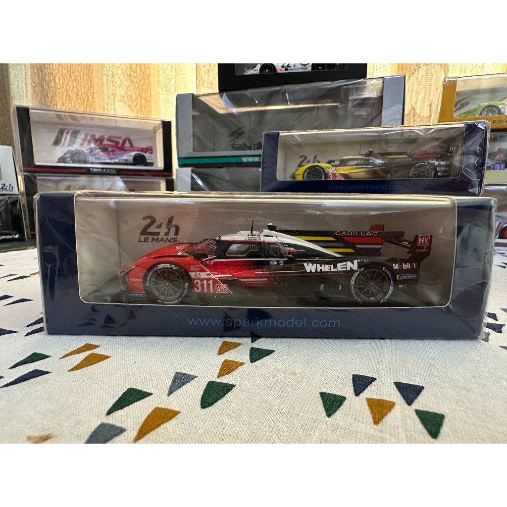 Cadillac V-series Hypercar No. 311 รถเบอร์ 2023 Le Mon 24-Hour Endurance Race Spark 1/43 Scale Le Mo