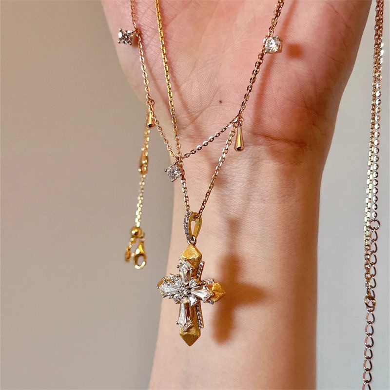 High-End Collarbone แขวนโซ่ซ้อนสร้อยคอหรูหรา Niche vintage จี้แปรง Cross สวมใส่ Retro อิตาลี SJR9