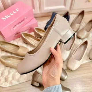 Meeer Your Classic Heels รองเท้าคัทชูหัวตัด ทรงเรียบ ส้นสูง 1 นิ้ว