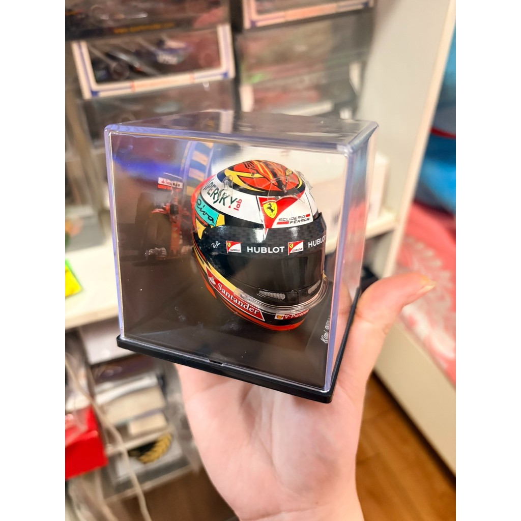 หมวกกันน็อค Spark 1/5 F1 รุ่น Kimi 2017 SF70H Ferrari Ferrari ยี่ห้อใหม่เพียงผู้พิการ