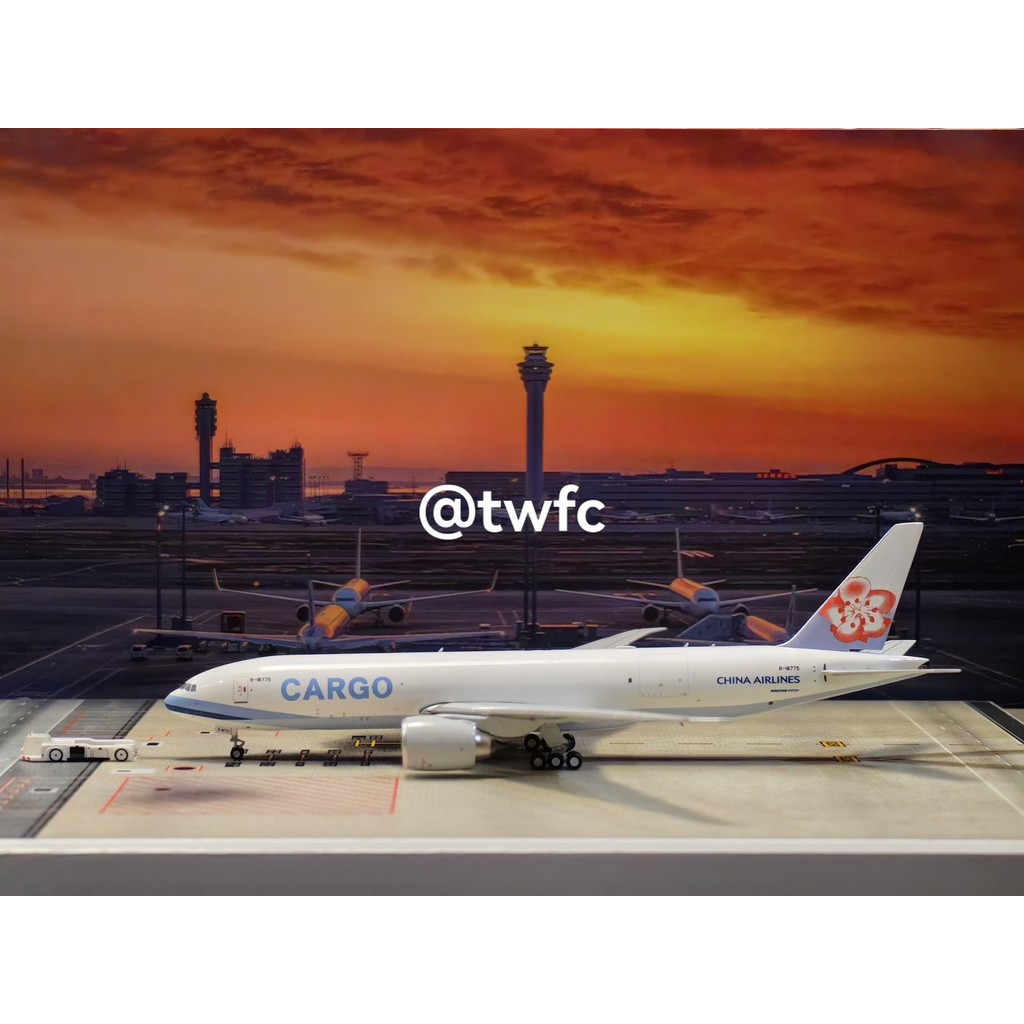 NG NGmodel China Airlines B777F B-18775 1: 400 ตําหนิเล็กน้อย, ด้านหน้า Touch-Up Paint โบอิ้ง 777 77