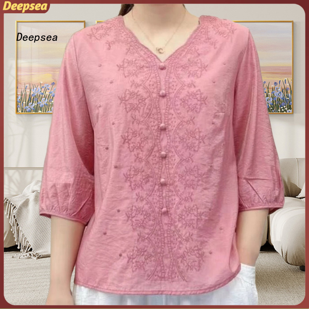 DPA ผู้หญิงs V คอปักดอกไม้เสื้อครึ่งแขนหลวม Fit Casual เสื้อสีทึบสวมใส่ทุกวัน Top สําหรับสบายสไตล์ดู