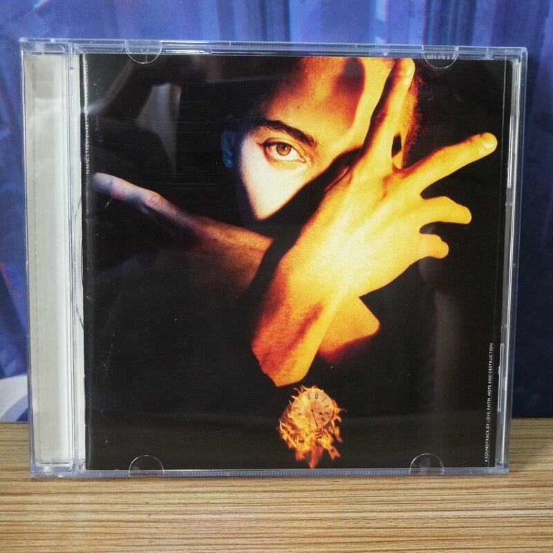 S2943:Terence Trent DArbys Neither Fish คันธนู