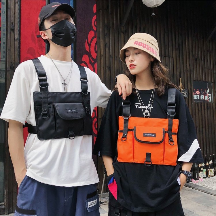 Street Wear Street Shooting ผู้ชายผู้หญิงกระเป๋าเป้สะพายหลังยุทธวิธี Influencer กินไก่สไตล์เดียวกัน 