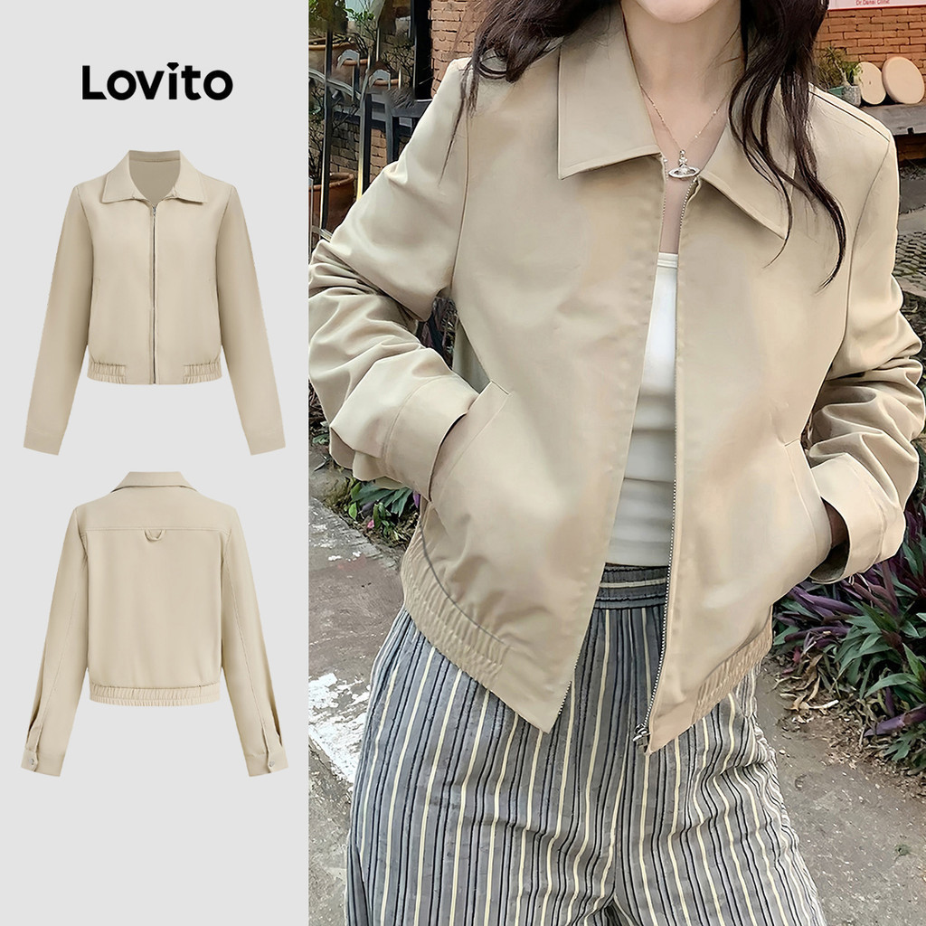 Lovito แจ็คเก็ตแคชชวลสำหรับใส่ทำงาน สไตล์คลาสสิกและใช้งานได้หลากหลาย สวมใส่สบาย มีซิป เหมาะสำหรับฤดูใบไม้ร่วง/ฤดูหนาว แจ็คเก็ตสีกากีอ่อนสำหรับผู้หญิง เกาหลี อินเทรนด์ L151AD086