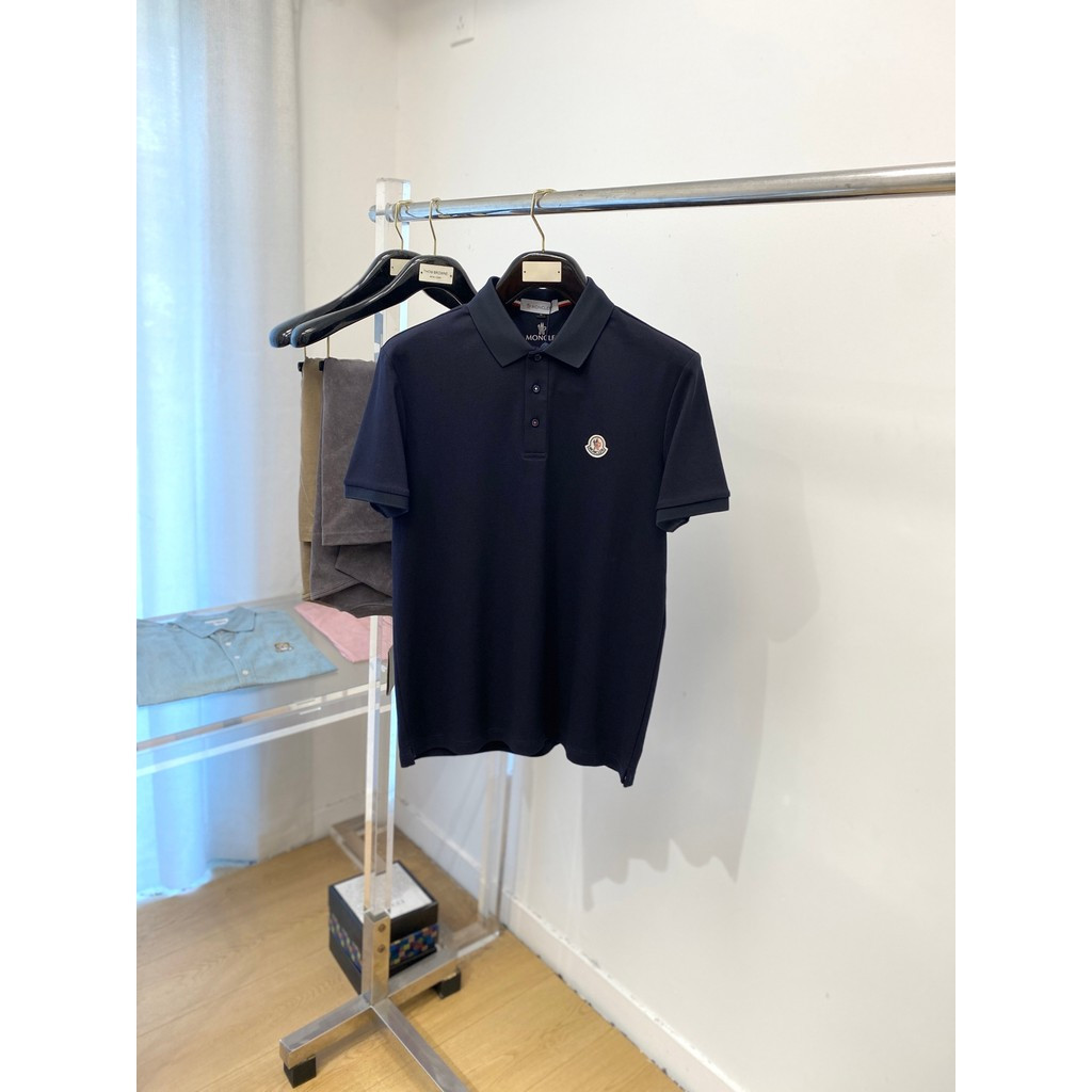 Moncler/Mengkou/2026 คลาสสิกรอบคอแขนสั้นเสื้อยืดผู้ชายผู้หญิงสไตล์ Raglan พิมพ์เสื้อยืดอารมณ์ 2025 ฤ