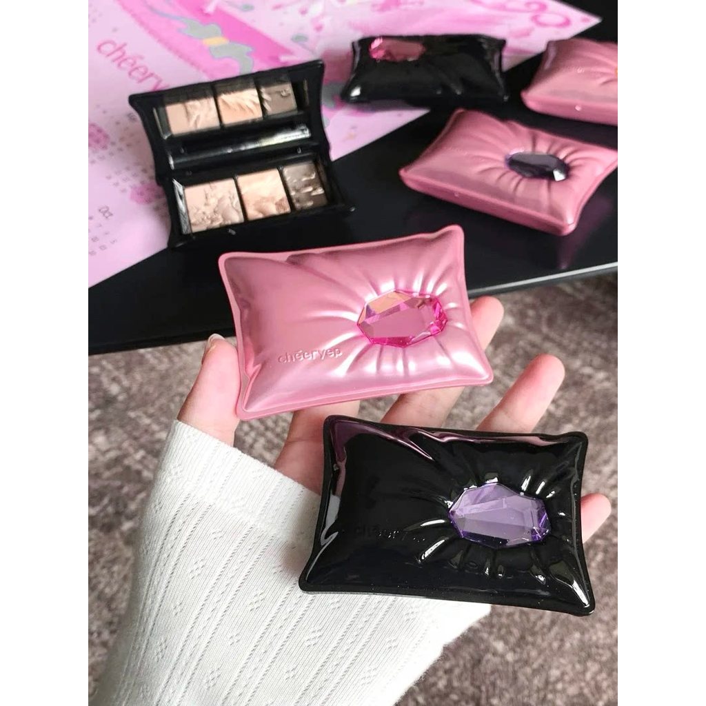 บรรเทาสามมิติ!Qianyan Tricolor Eyeshadow Palette หมอนเด็ก Nightmare Matte Pearlescent Daily Light แต