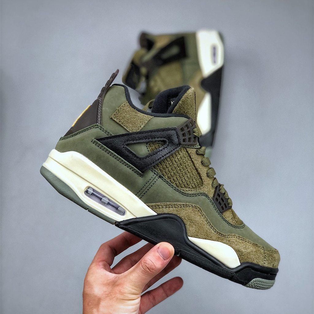 [คลังสินค้าพร้อมจัดส่งฟรี]A aj4 รองเท้าผู้ชาย kaws Joint Black Cat Black Samurai Platinum ไฟฟ้าแม่สี