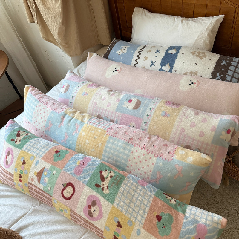 หมอนยาว 40x115 cm ดีไซน์การ์ตูนกำมะหยี่ขนาดใหญ่จาก 45designs