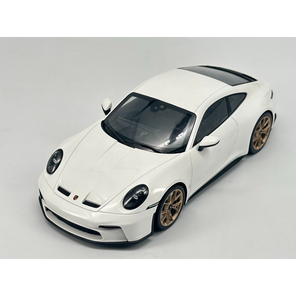 MINICHAMPS 1/18 Porsche 911 (992) GT3 TOURING 2022 สีขาว 1408 117069022 MINICHAMPS 1/18 Porsche 911 
