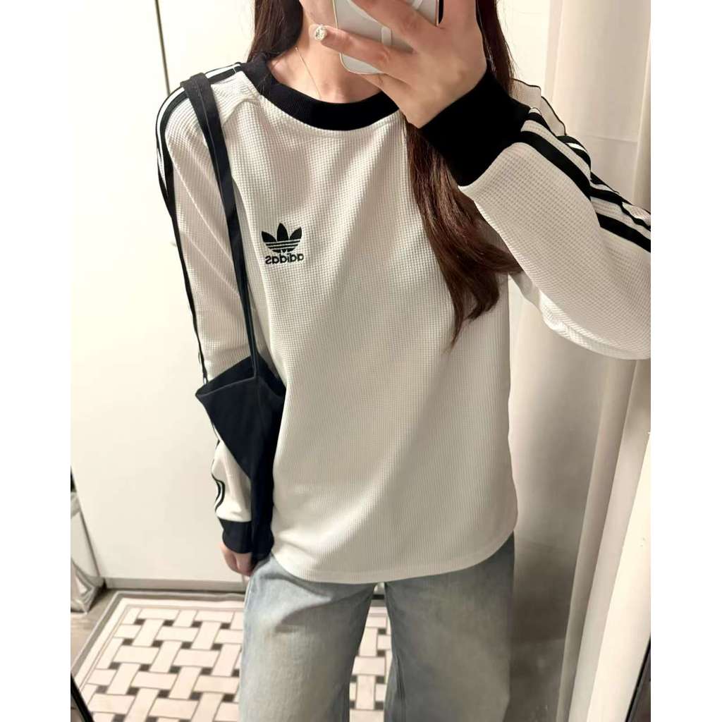 เสื้อสเวตเตอร์กีฬาคอกลม adidas Originals Mens Waffle Knit