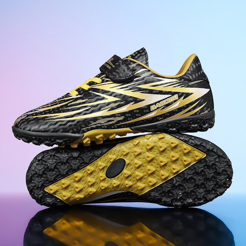 รองเท้าฟุตบอล Unisex All-Performance DT7K54 กับการยึดเกาะที่มั่นคงและสไตล์เรียบง่าย เหมาะสำหรับการแข