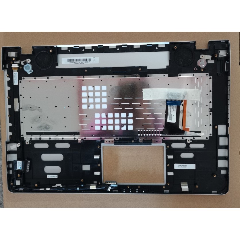 เหมาะสําหรับ ASUS ASUS N76 N76V N76S N76VM แป้นพิมพ์โน้ตบุ๊คยี่ห้อใหม่ C Shell รัสเซีย RU กลับ