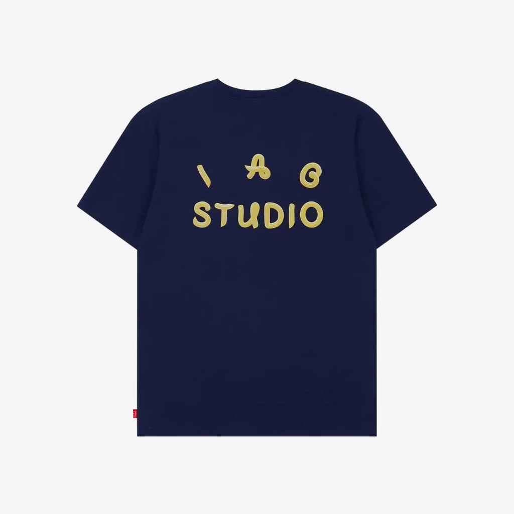 IAB STUDIO เสื้อยืดเกาหลี สไตล์สบาย แขนสั้น รอบคอดีไซน์สำหรับผู้ชายและผู้หญิง