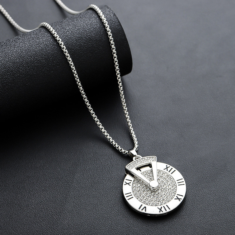 Rhinestone Studded Roulette Wheel ตัวเลขโรมันจี้สร้อยคอเครื่องประดับฮิปฮอปผู้ชาย