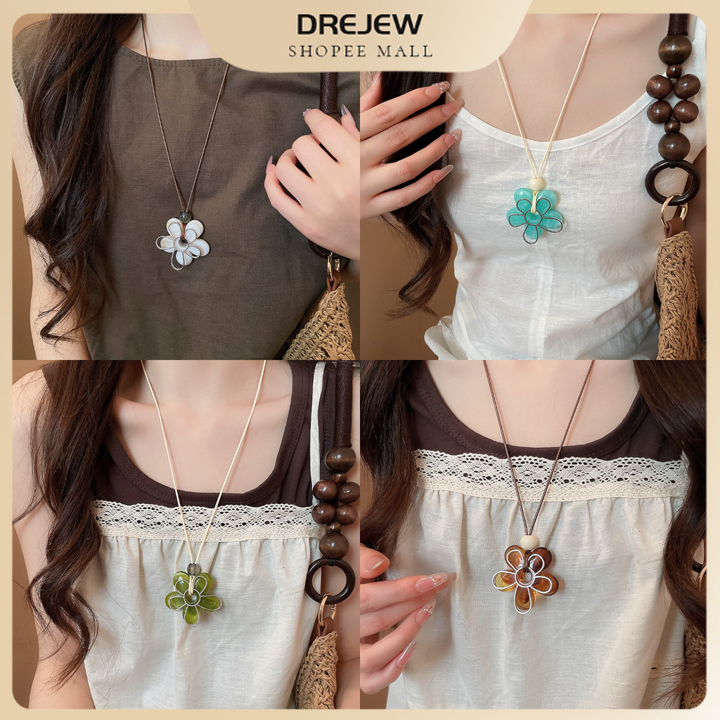 DREJEW สร้อยคอยาวผู้หญิง สายเชือกสีน้ำตาล จี้ดอกไม้เรซินกลีบผิวเงางาม สไตล์โบฮีเมียนละเอียดอ่อน ดึงดูดสายตา สวมใส่ประจำวัน อเนกประสงค์