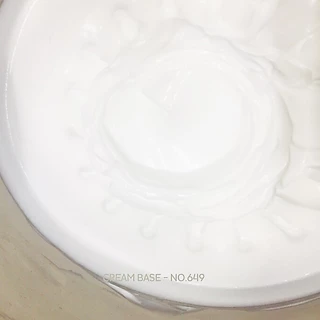 MOISTURIZER CREAM BASE มอยส์เจอร์ไรเซอร์ ครีม บำรุงผิว สูตรธรรมชาติออร์แกนิค ผิวแห้งกร้านเเพ้ง่าย ชุ่มชื้น ไม่เหนอะหนะ