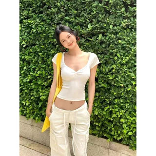 เสื้อยืดคอวีทรงเข้ารูปสีทึบผู้หญิง ฤดูร้อนสลิมเมอร์ลำลอง ดูเสื้อยืดผู้หญิง YOUMI