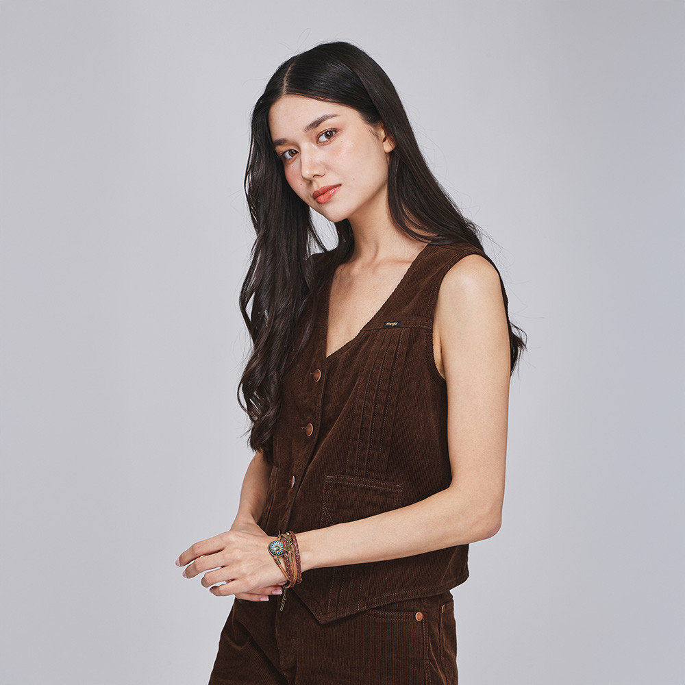 WRANGLER เสื้อกั๊กผู้หญิง คอลเลคชั่น Beyond Indigo รุ่น WR S426WVESN24 - สีน้ำตาล — صورة 4