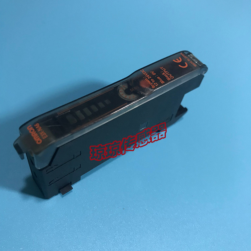 Omron E3X-NA6 ไฟเบอร์ออปติกเซนเซอร์เครื่องขยายเสียงพร้อมสต็อกยิงจริง E3X-NA8 NA11 E3X-NA41